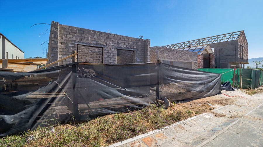 4 Bedroom Property for Sale in Longlands Country Estate Western Cape